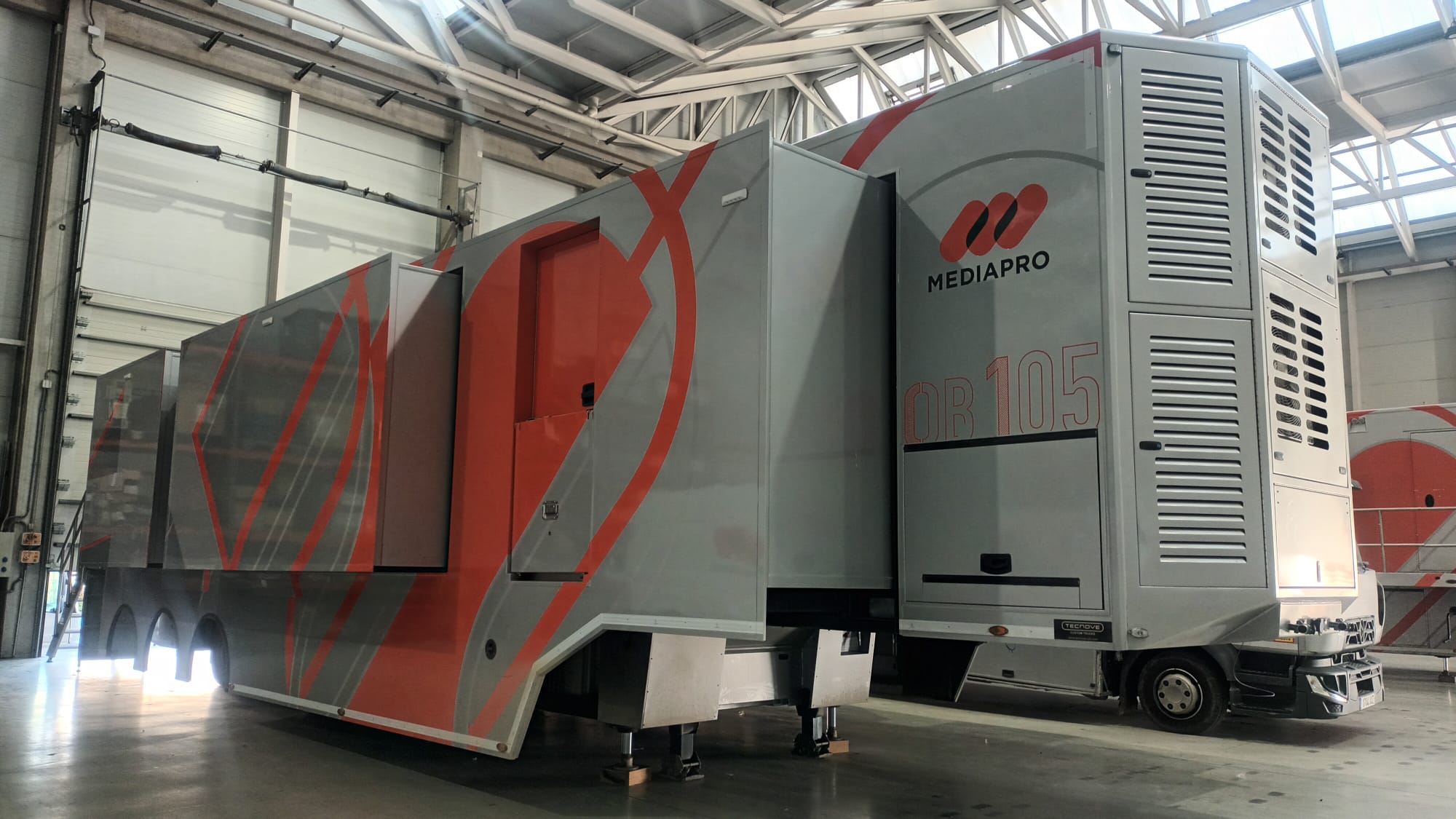 Unidad móvil broadcast XXL para grandes producciones audiovisuales